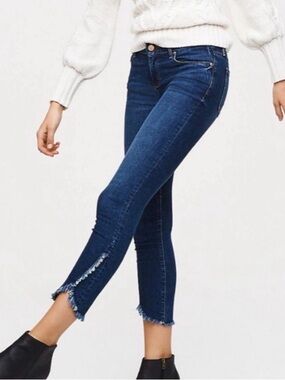 LOFT Dark Blue Tulip Hem Cropped Skinny Jeans Frayed Hem size 8/29